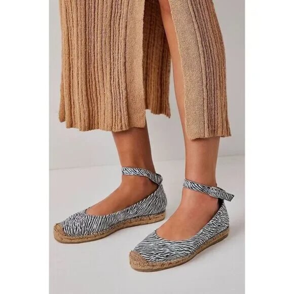 Free people Mason Ballet Espadrille Flats NEW Size 38 (7.5 US) - Picture 1 of 9